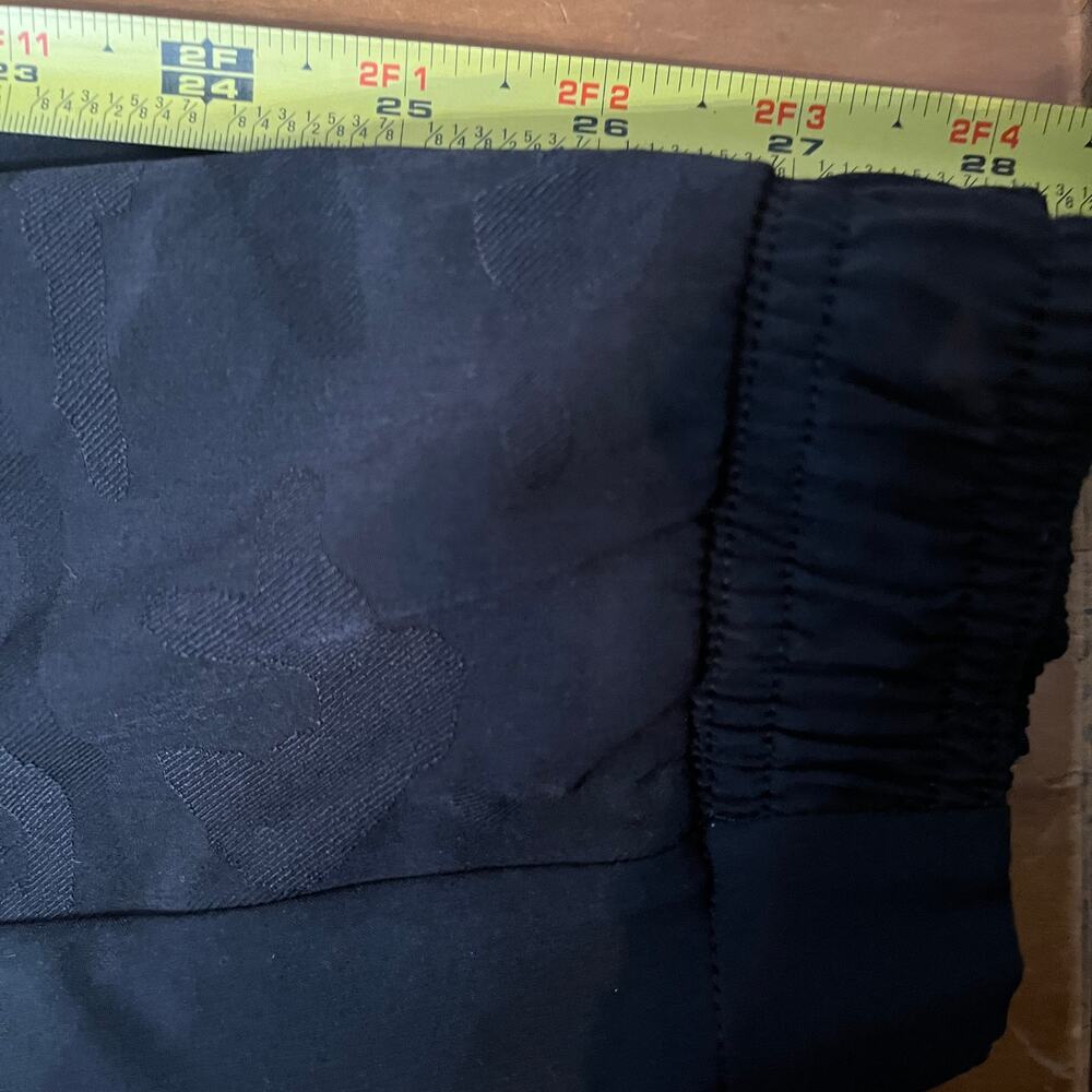 Athleta Brooklyn Textured Jogger Athleisure Pull On Women Black Camo Size 4 - Picture 9 of 9
